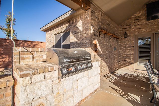 9804 Durham Avenue, Lubbock, TX 79424