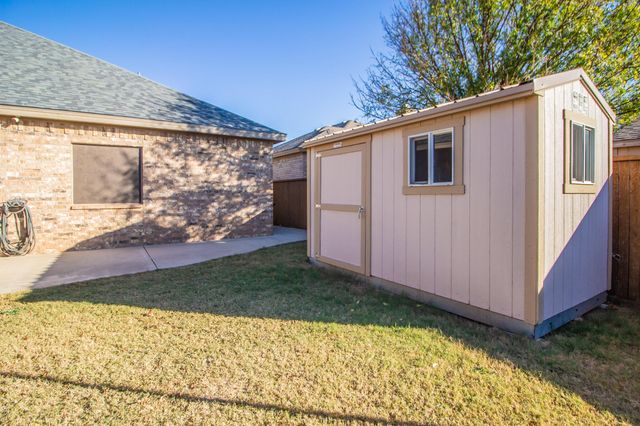 9804 Durham Avenue, Lubbock, TX 79424