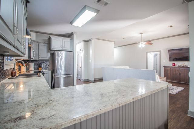 9804 Durham Avenue, Lubbock, TX 79424