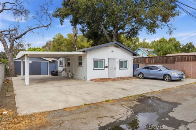 234 N Laurel Avenue, Upland, CA 91786