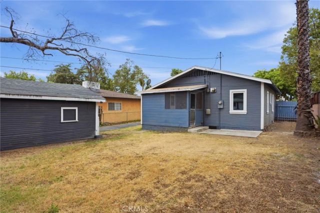 234 N Laurel Avenue, Upland, CA 91786