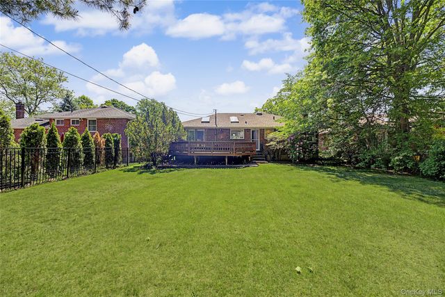 205 Halsey Avenue, Jericho, NY 11753