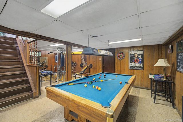 205 Halsey Avenue, Jericho, NY 11753