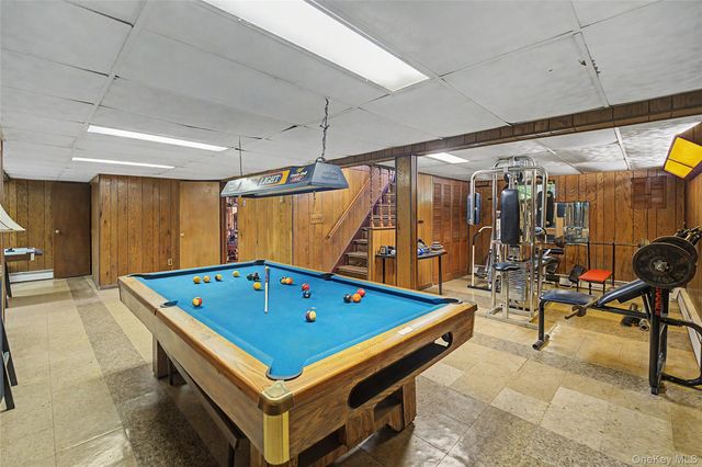 205 Halsey Avenue, Jericho, NY 11753