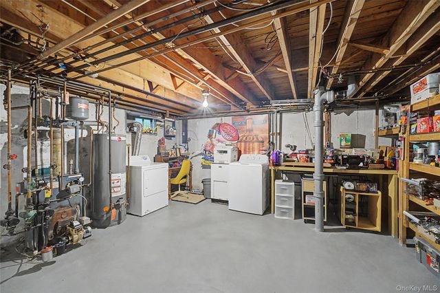 205 Halsey Avenue, Jericho, NY 11753