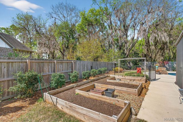 176 Boykin Lakes Loop, Pike Road, AL 36064