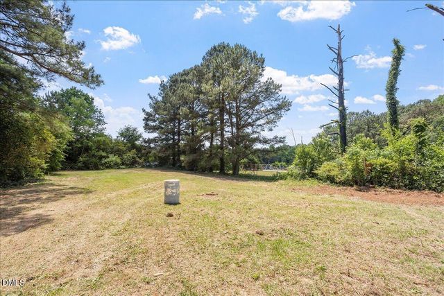 8218 N Nc 27 E, Coats, NC 27521