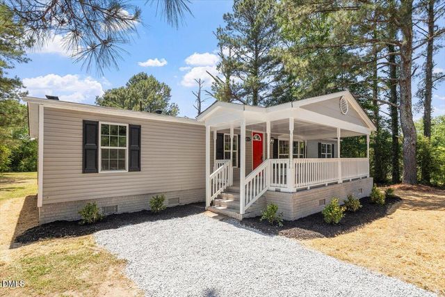 8218 N Nc 27 E, Coats, NC 27521