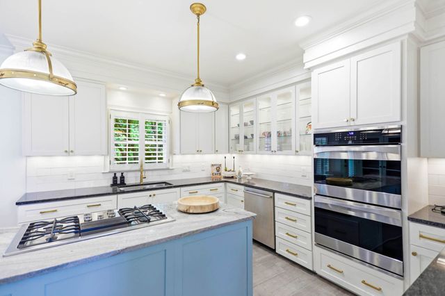 107 Chatsworth Dr, Nashville, TN 37215