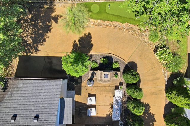 107 Chatsworth Dr, Nashville, TN 37215