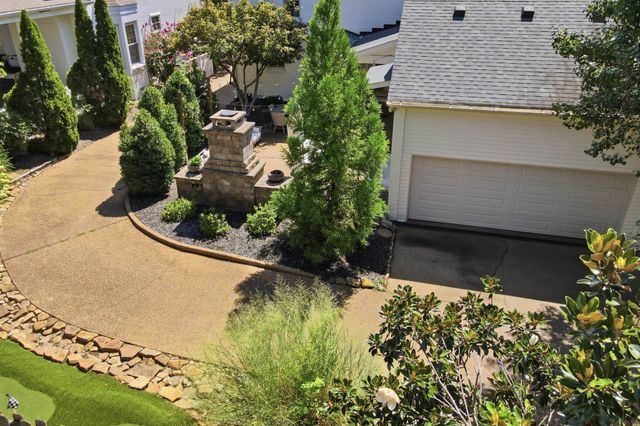 107 Chatsworth Dr, Nashville, TN 37215