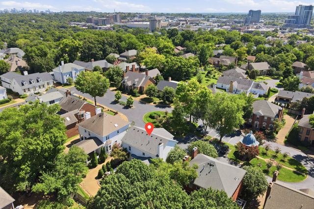 107 Chatsworth Dr, Nashville, TN 37215