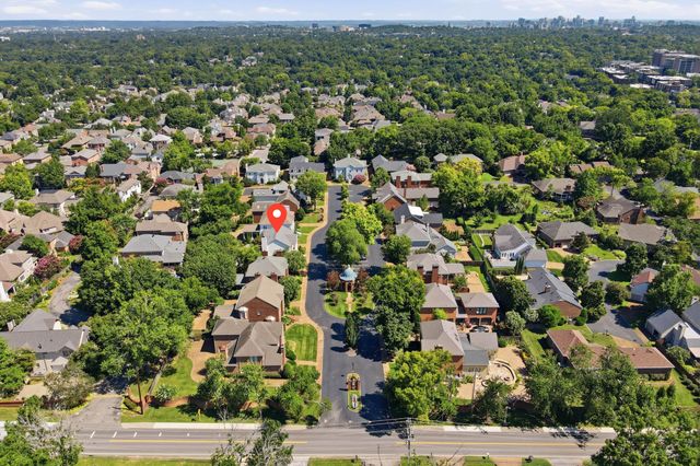 107 Chatsworth Dr, Nashville, TN 37215