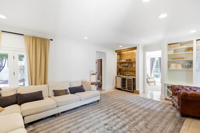 107 Chatsworth Dr, Nashville, TN 37215