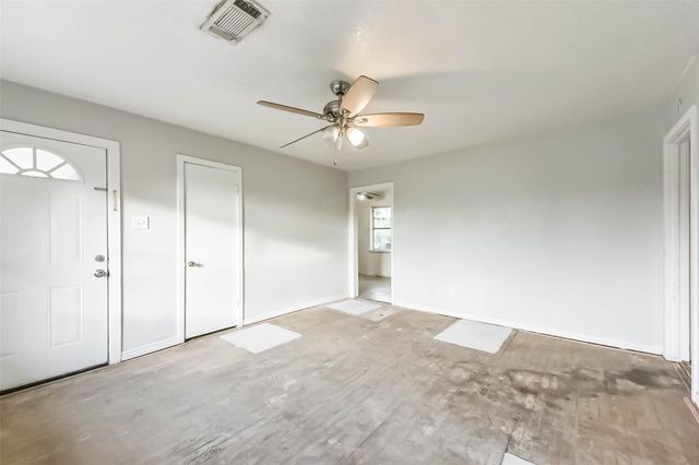 2115 Dewberry Lane, Pasadena, TX 77502