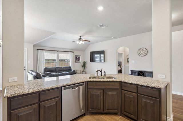 4137 Snowberry Lane, Fort Worth, TX 76036