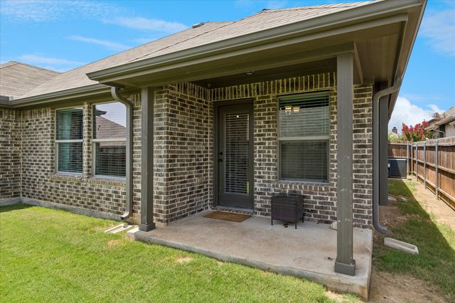 4137 Snowberry Lane, Fort Worth, TX 76036