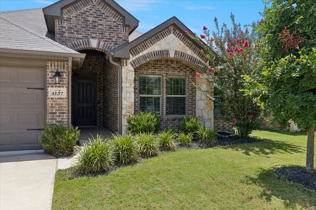 4137 Snowberry Lane, Fort Worth, TX 76036
