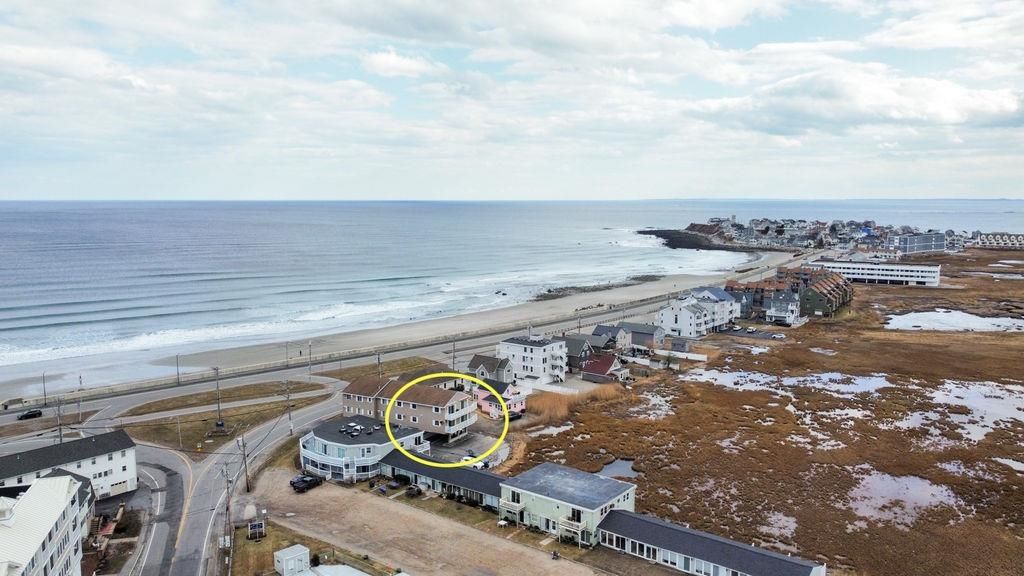 Image 2 of property listing at 611 Ocean Blvd Unit 3, Hampton, NH 03842