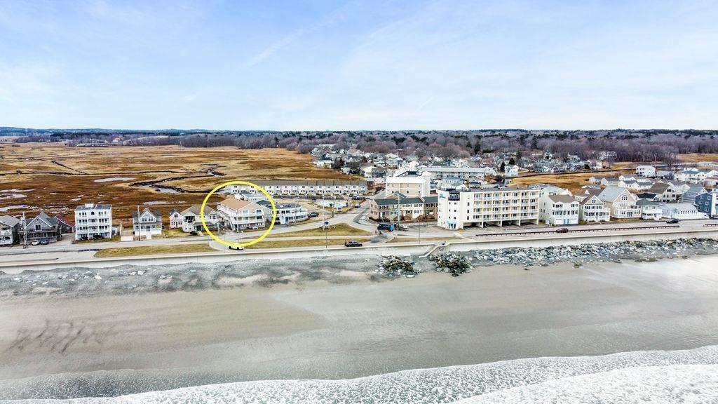 Image 6 of property listing at 611 Ocean Blvd Unit 3, Hampton, NH 03842