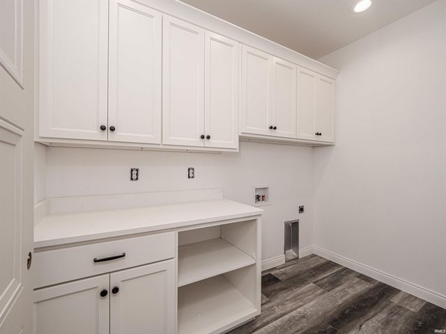 3539 Sand Drive, Newburgh, IN 47630