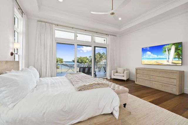 54 S Sewalls Point Road, Sewalls Point, FL 34996