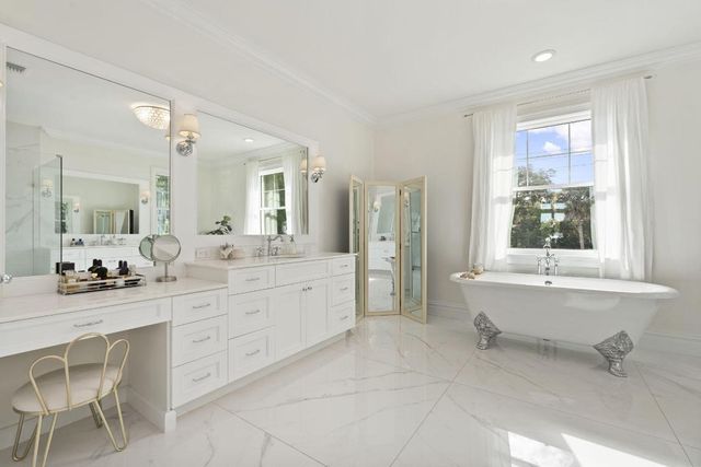 54 S Sewalls Point Road, Sewalls Point, FL 34996