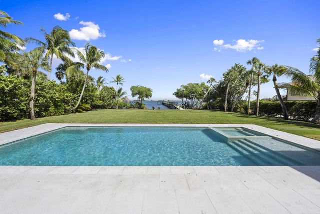 54 S Sewalls Point Road, Sewalls Point, FL 34996