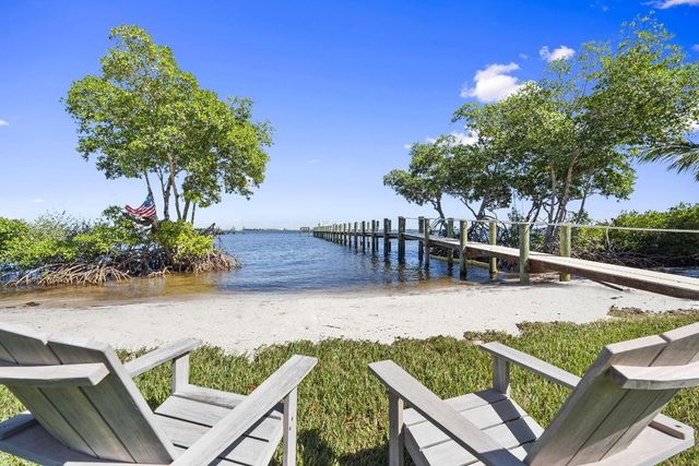 54 S Sewalls Point Road, Sewalls Point, FL 34996