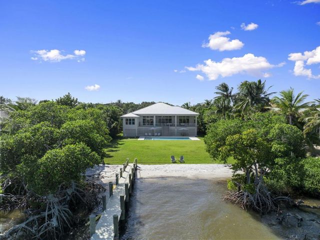 54 S Sewalls Point Road, Sewalls Point, FL 34996