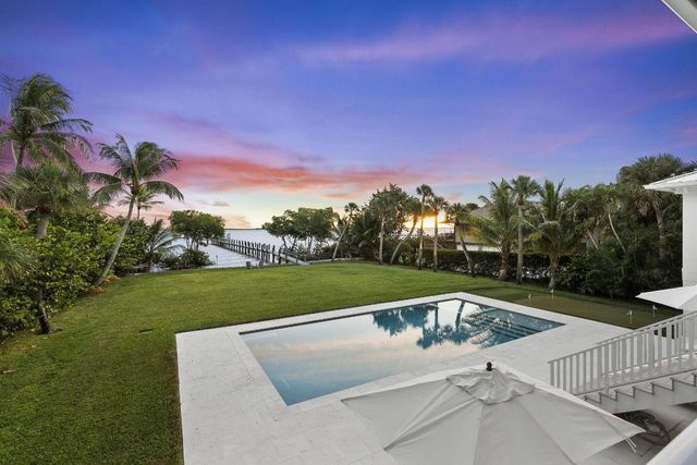 54 S Sewalls Point Road, Sewalls Point, FL 34996