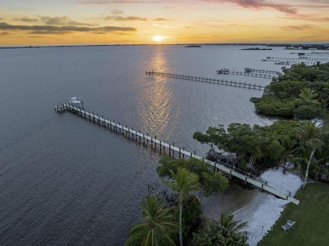 54 S Sewalls Point Road, Sewalls Point, FL 34996