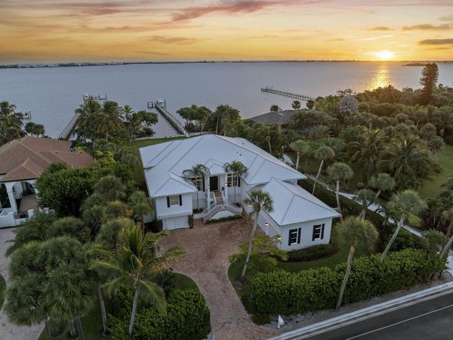 54 S Sewalls Point Road, Sewalls Point, FL 34996