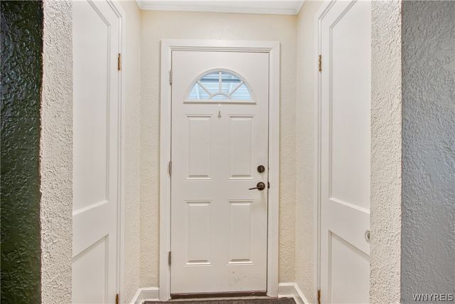 138 Burlington Avenue, Lancaster, NY 14043