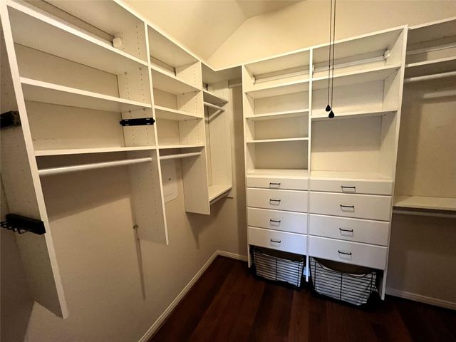 30 S Rambling Ridge Place, Conroe, TX 77385