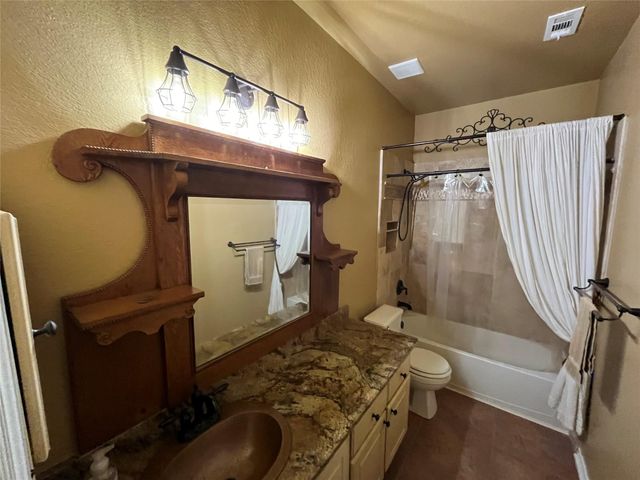 30 S Rambling Ridge Place, Conroe, TX 77385