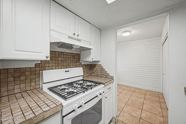 1622 E CAMPBELL Avenue J, Phoenix, AZ 85016
