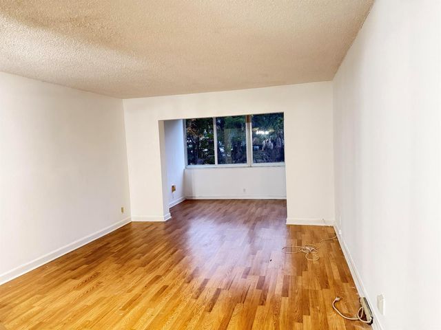 3110 Holiday Springs Boulevard 108, Margate, FL 33063
