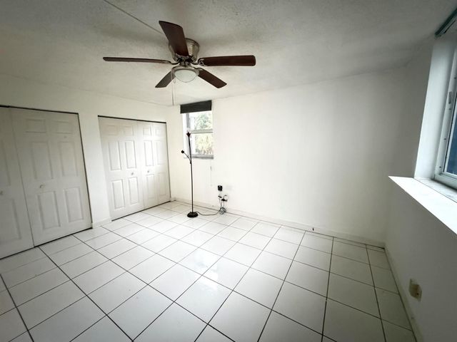 3110 Holiday Springs Boulevard 108, Margate, FL 33063