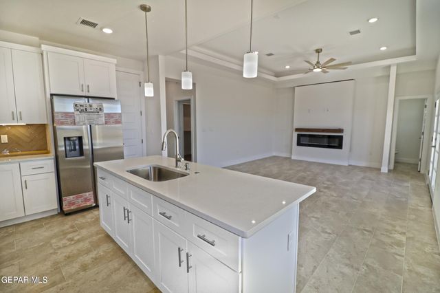 12360 BEN DOWELL Way, El Paso, TX 79934