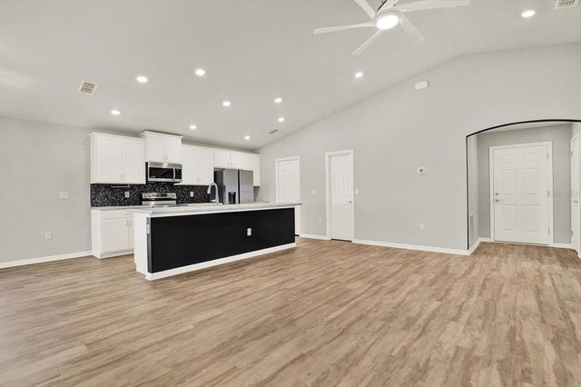 6843 MOSSY OAK LANE, Lakeland, FL 33810