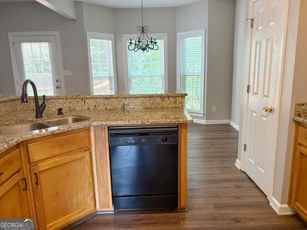 130 Cutstone Court, Fayetteville, GA 30215 — photo 4