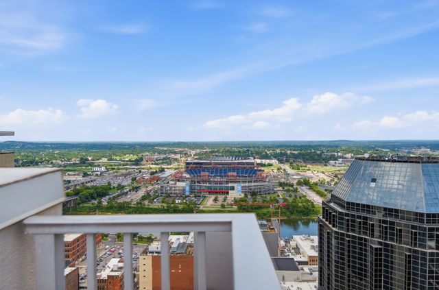 415 Church St Apt 2411, Nashville, TN 37219