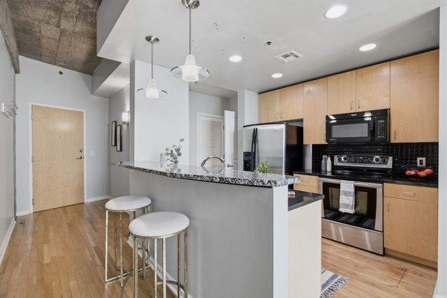 415 Church St Apt 2411, Nashville, TN 37219