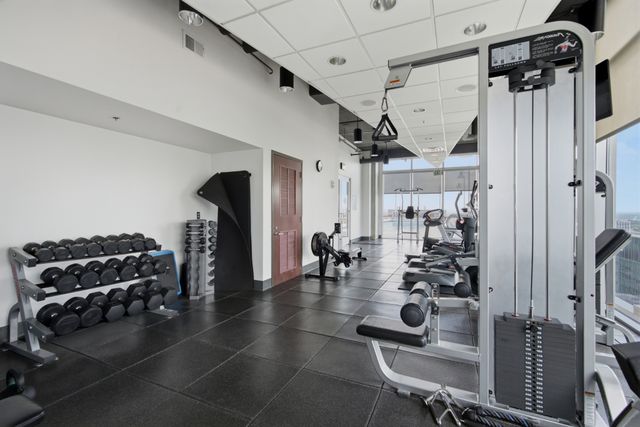415 Church St Apt 2411, Nashville, TN 37219