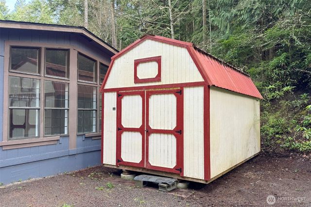 286 Canyon Estates Drive, Sequim, WA 98382