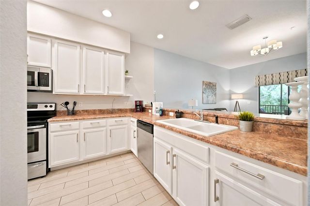 3050 PIRATES RETREAT COURT 408, Kissimmee, FL 34747