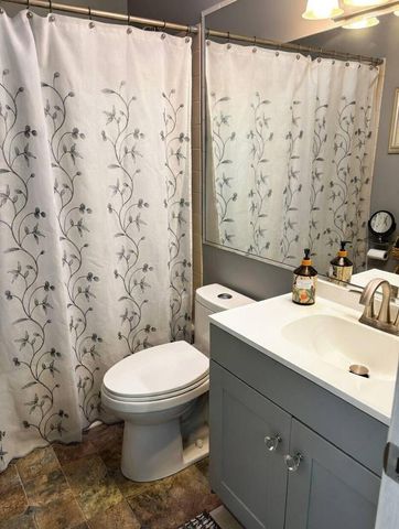 1906 Ozark Parkway, Algonquin, IL 60102