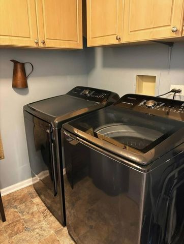 1906 Ozark Parkway, Algonquin, IL 60102