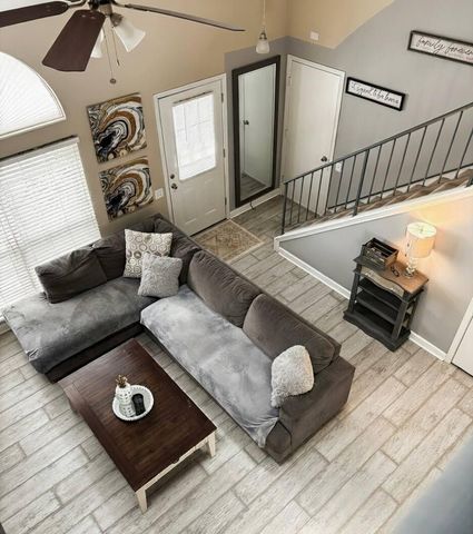 1906 Ozark Parkway, Algonquin, IL 60102